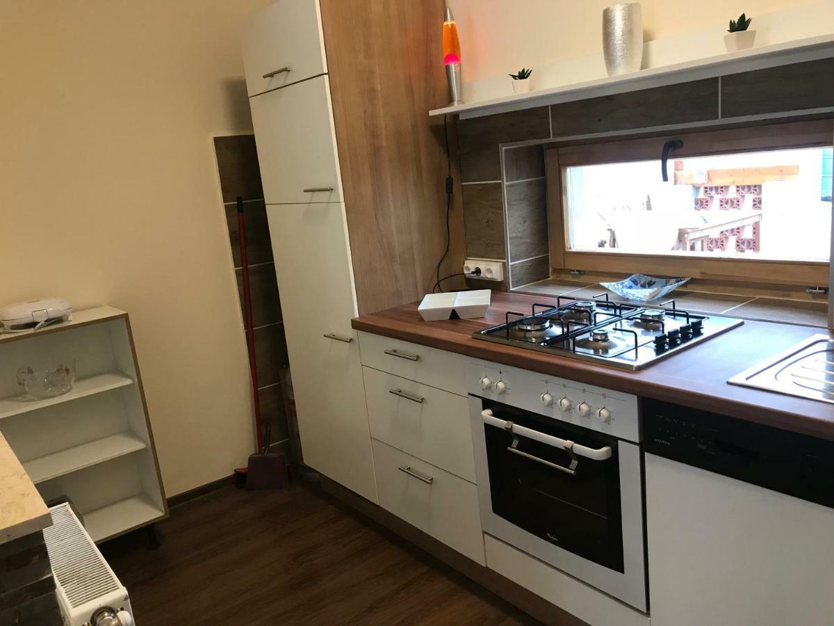 Candy Apartman Keszthely Bagian luar foto